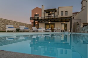 Outdoor pool, pool loungers