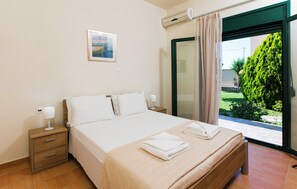 3 makuuhuonetta, silitysrauta/-lauta, Wi-Fi, vuodevaatteet