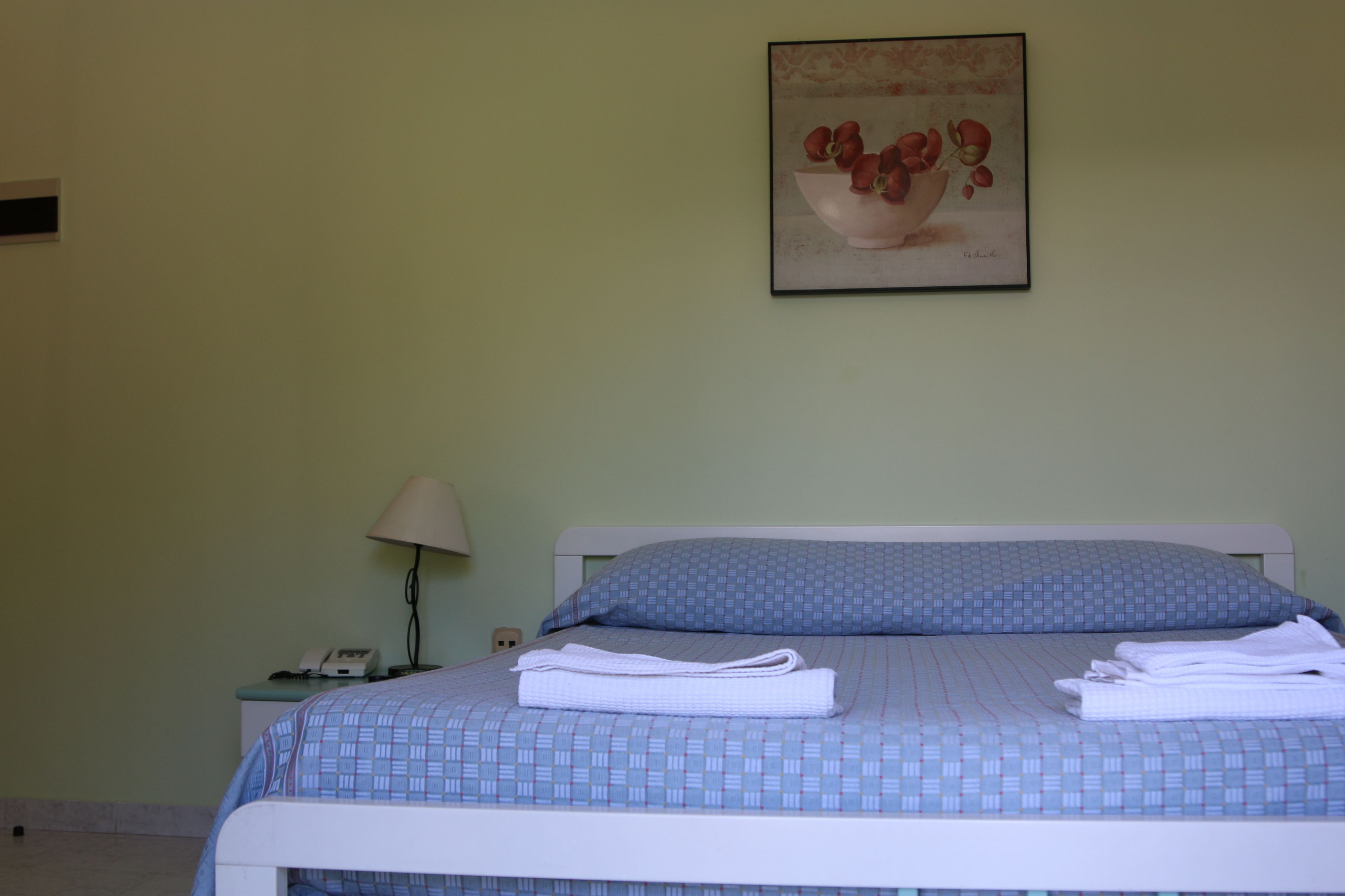 Desk, free WiFi, bed sheets