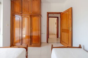 3 bedrooms, in-room safe, soundproofing, iron/ironing board - Aggeli Village House  (Ασκληπιείο)
