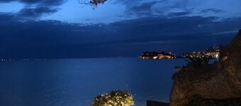 Sani More & Sani Woods