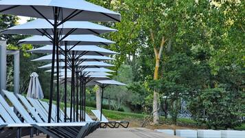 Sundeck