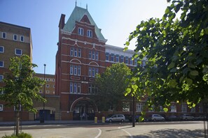 Overnatningsstedets facade