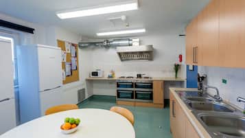 Standard Single Room | Shared kitchen | Fridge, microwave, stovetop