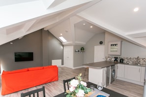 Superior Apartment, City View | Living area | Smart TV, Netflix