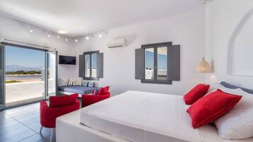 4 bedrooms, iron/ironing board, travel cot, free WiFi