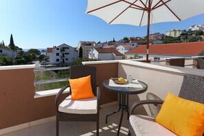 Familieleilighet, sjøutsikt (A3) | Terrasse/patio