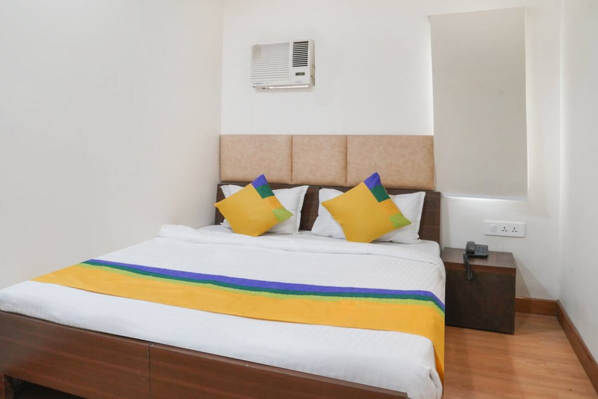 Iron/ironing board, rollaway beds, free WiFi, bed sheets