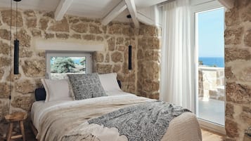 4 dormitoris, caixa forta a l'habitació i escriptori