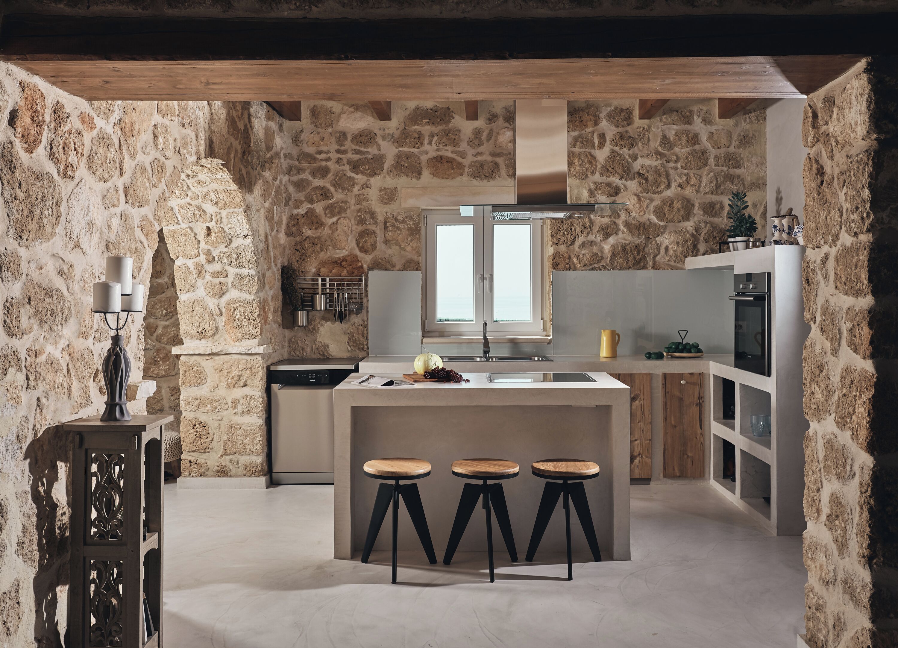 冰箱、微波炉、烤箱、炉灶