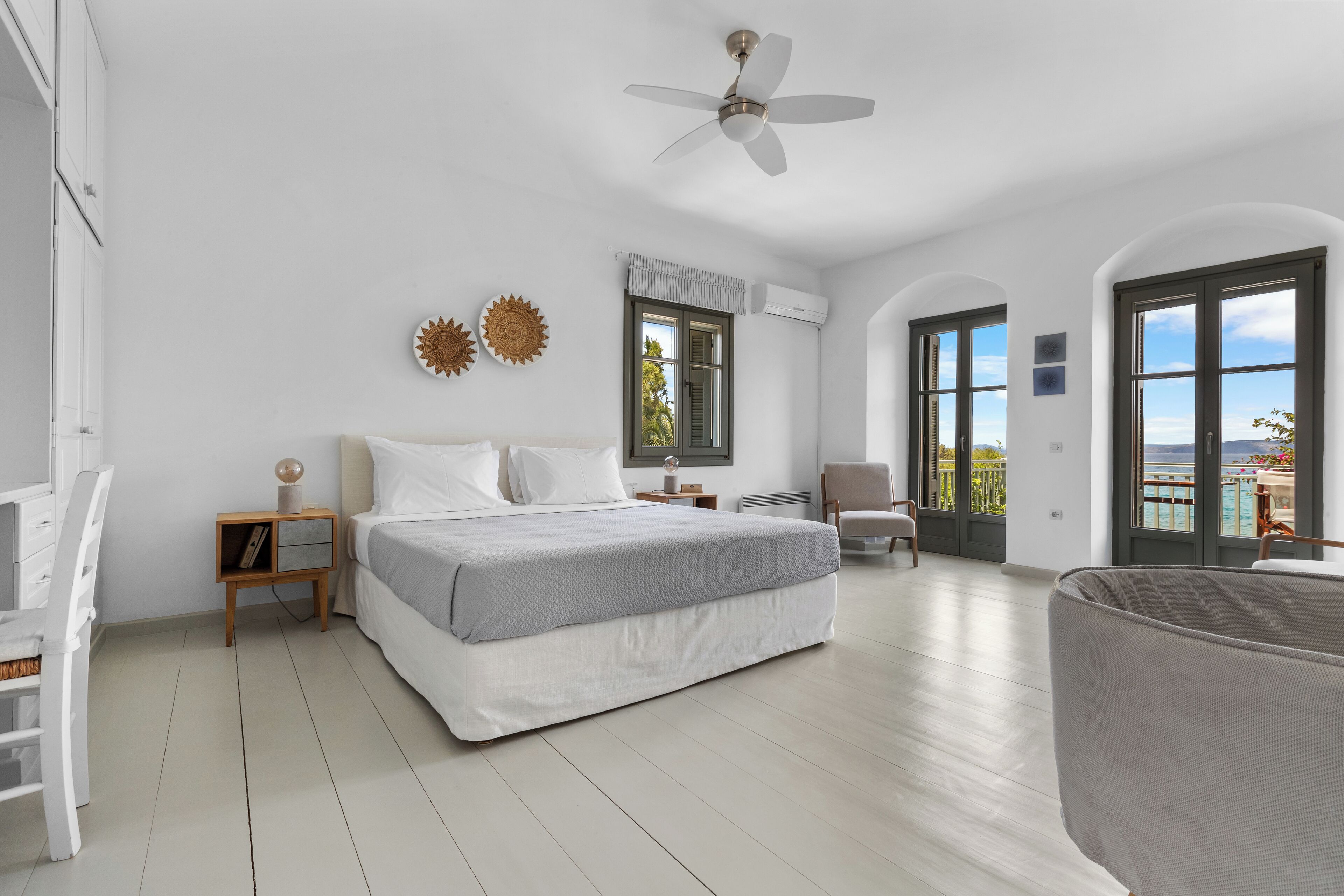 7 bedrooms, iron/ironing board, travel crib, free WiFi