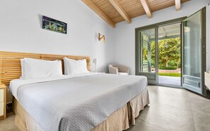 7 bedrooms, iron/ironing board, travel cot, free WiFi