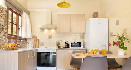 Avra Apartments, Ostria