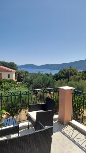 VILLA ANDREAS Family- friendly & friends- friendly