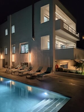 Outdoor pool - Andreas Villa seaview and pool ! (Δαράτσος Χανια)