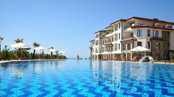 Seasonal outdoor pool