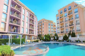 Outdoor pool - MENADA * RAINBOW 3 - Spacious Apartment for 4 adults (Слънчев бряг)