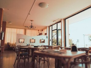 Free daily continental breakfast  - Hotel Karibe (San Michele al Tagliamento)