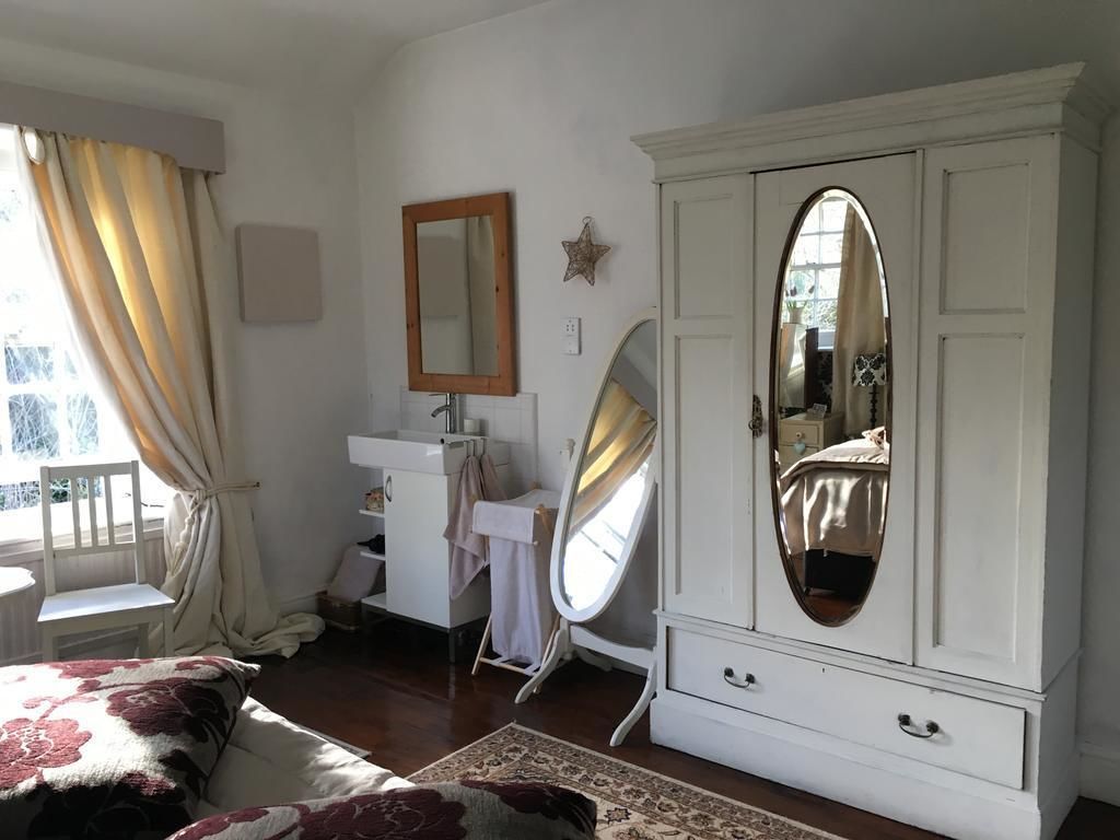 Chambre, 1 très grand lit | Wi-Fi gratuit