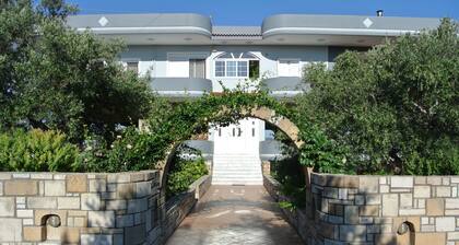 Traditional Villa with Apartements in Olive Grove