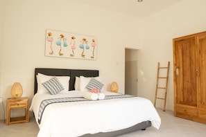 Villa, 3 Bedrooms | 3 bedrooms, in-room safe, iron/ironing board, cribs/infant beds
