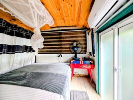 Deluxe Cabin, 1 Queen Bed, Pool View | Individually decorated, individually furnished, laptop workspace