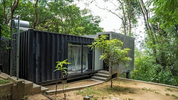 Kamar Eksklusif, pemandangan gunung | Didekorasi berbeda-beda dan dilengkapi dengan perabotan berbeda-beda