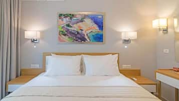 3 slaapkamers, een strijkplank/strijkijzer, gratis wifi, beddengoed