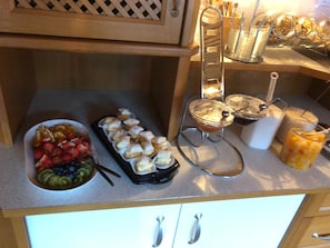 Desayuno buffet (EUR 10 por persona)