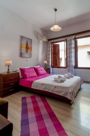 3 bedrooms, iron/ironing board, Internet - Maison de Basilic/Central in Old Town of Rethymno/House for a family  (Ρέθυμνο)