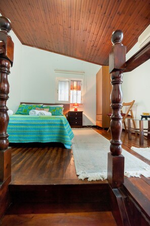 3 bedrooms, iron/ironing board, Internet