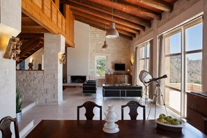 Interior - Stone Built villa w/Private Pool and BBQ area (Άνω Βαλσαμόνερο)