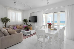Dining - Nada Beachfront Villa (Κολύμπια)