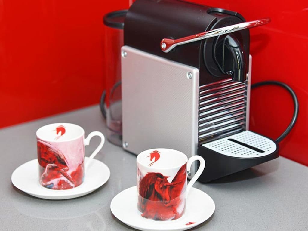 suite | coffee and/or coffee maker