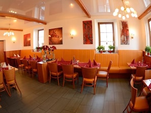 Tägliches inbegriffenes Frühstücksbuffet