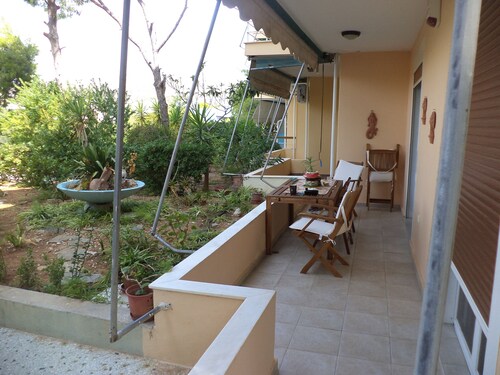 PARADISO Ισογειο διαμερισμα στη Σαρωνιδα