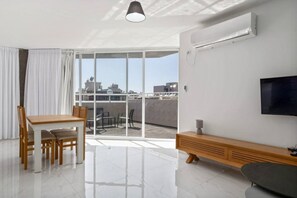 Interior - Best offer in bat yam 2 min walk to the beach&balc (בת ים)