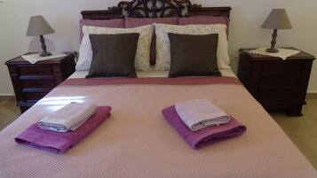 1 bedroom, iron/ironing board, internet, bed sheets