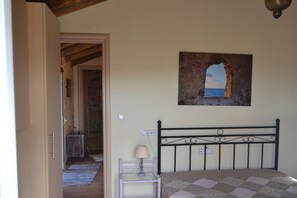 2 bedrooms, iron/ironing board
