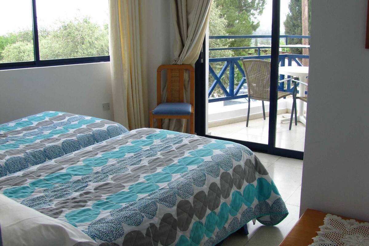 Apartment, 2 Bedrooms, Pool Access | 2 bedrooms, in-room safe, free WiFi, bed sheets