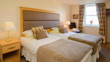 بديكورات فريدة لكل غرفة وطراز فريد لكل وحدة ومكتب وواي فاي مجانًا