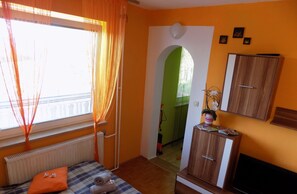 Apartment, 1 Bedroom, Valley View | Laptop workspace, free cots/infant beds, free WiFi, bed sheets - Apartment Panorama (Zrece)