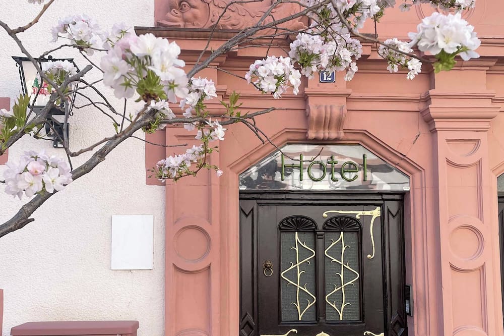 Hotel Krokodil