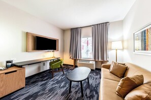 Suite, 1 King-Bett und Schlafsofa