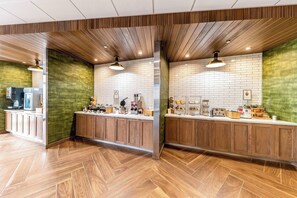 Gratis kontinental frukost varje dag