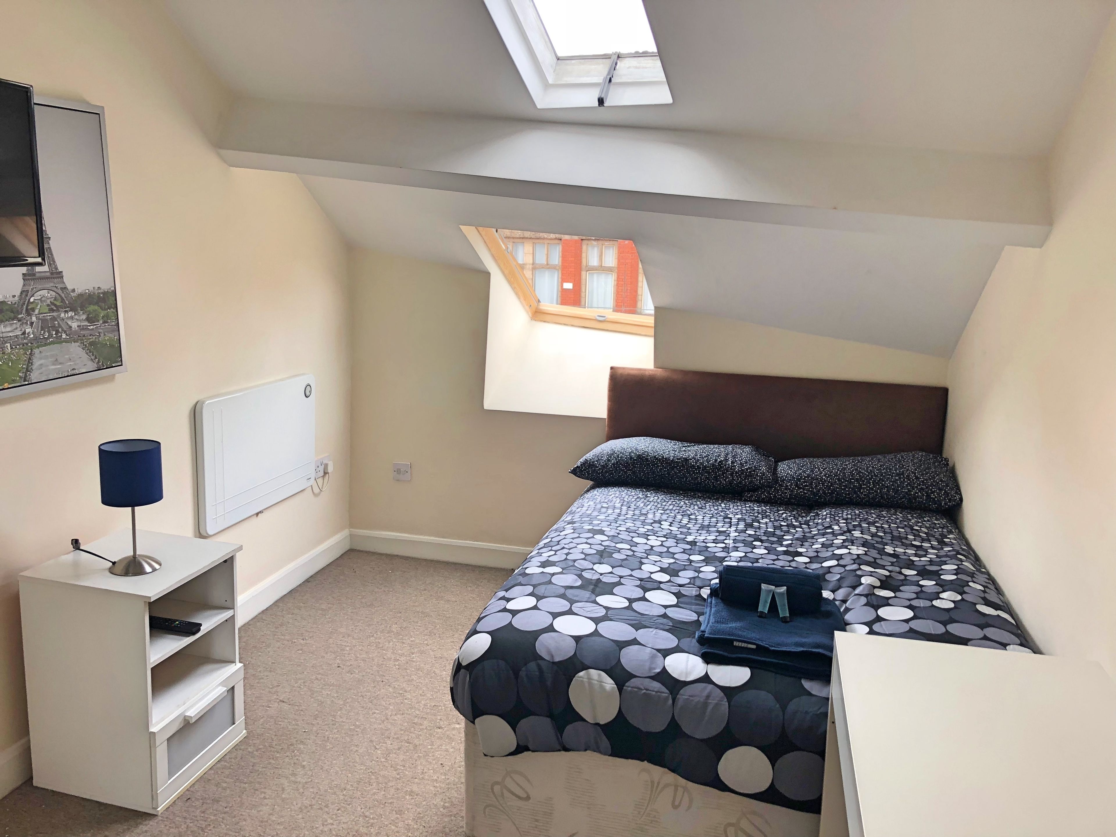 双人房 (with Shared Bathroom) | 免费 WiFi、床单