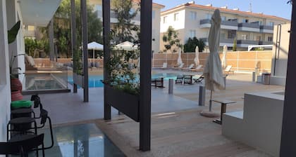 Gemütliche Ferienwohnung in einem Luxusresort mit 2 Gemeinschaftspools