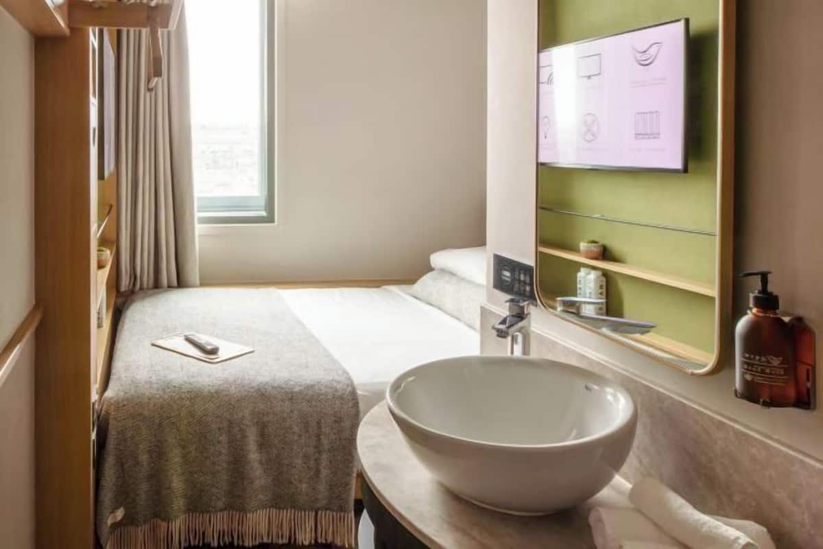 In-room safe, blackout curtains, soundproofing, free WiFi