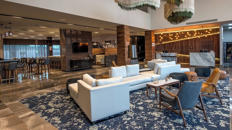 Courtyard by Marriott San Luis Potosi, Los Lagos