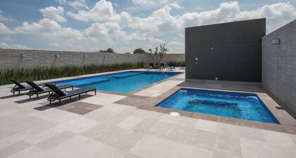 Courtyard by Marriott San Luis Potosi, Los Lagos